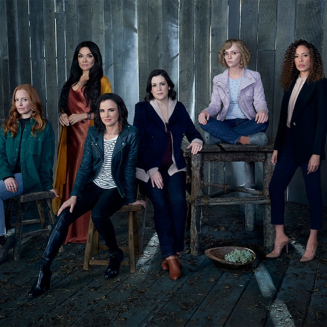 Yellowjakets, Season 2, Cast, Lauren Ambrose, Simone Kessell, Juliette Lewis, Melanie Lynskey, Christina Ricci, Tawny Cypress